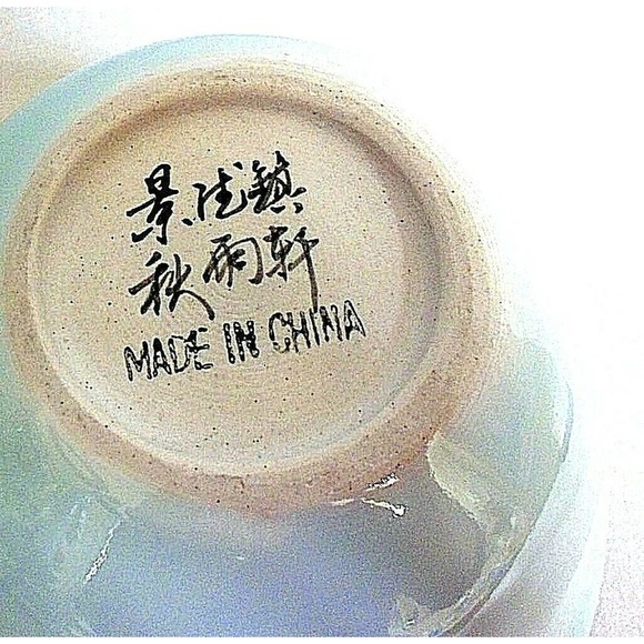 Chinese Bowl Asymmetric Hand Painted Bird - New - Picture 5 of 5